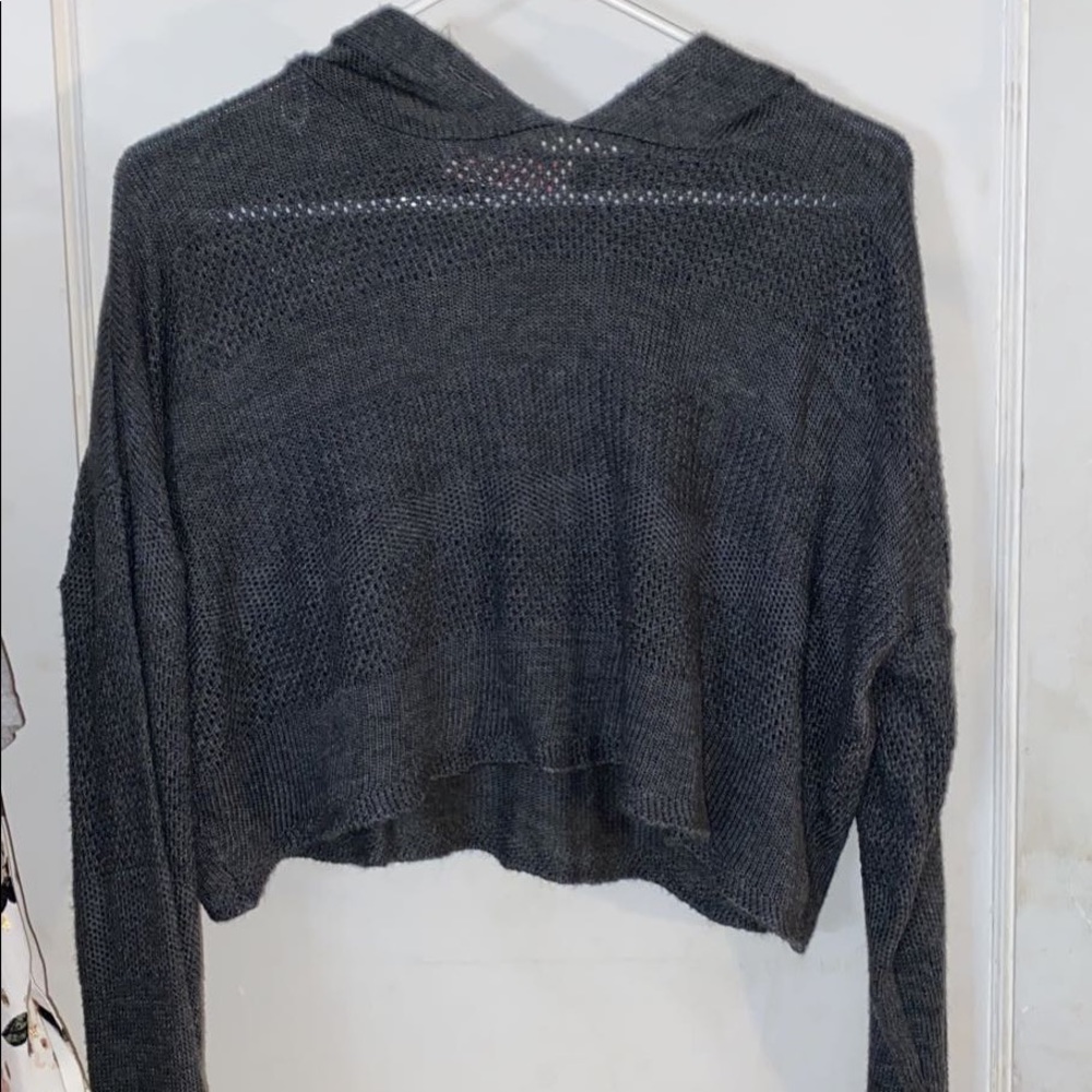 Long sleeve knitted crop top